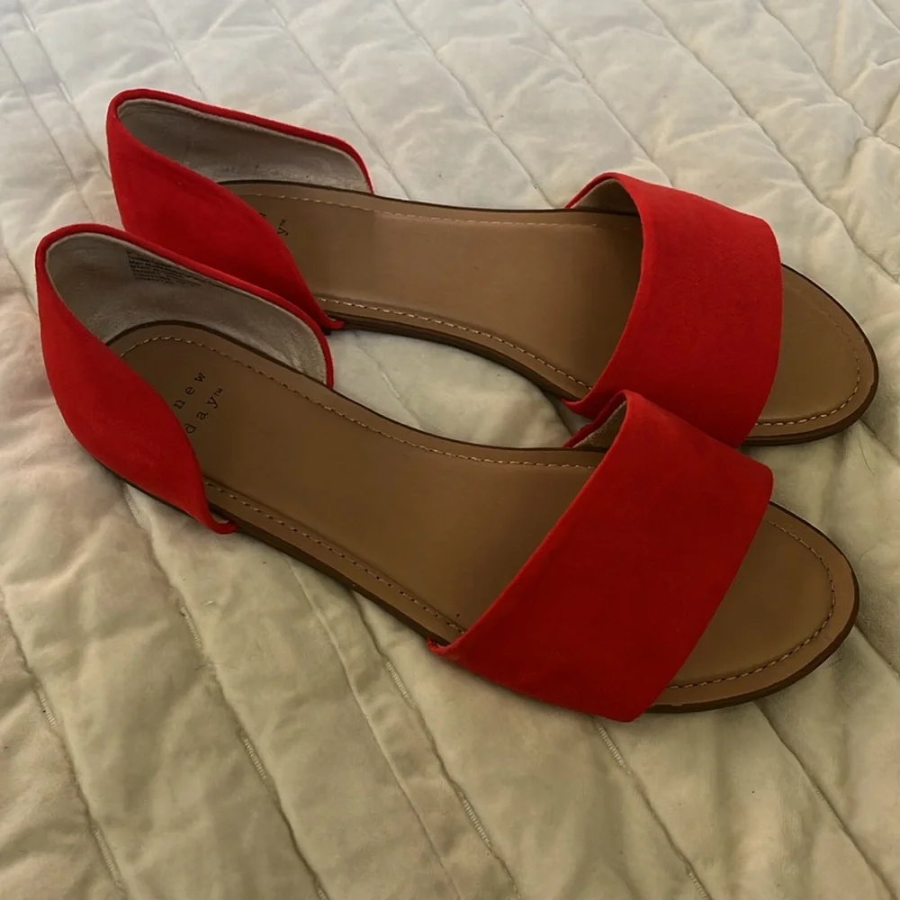 A New Day red sandal - Picture 2 of 5